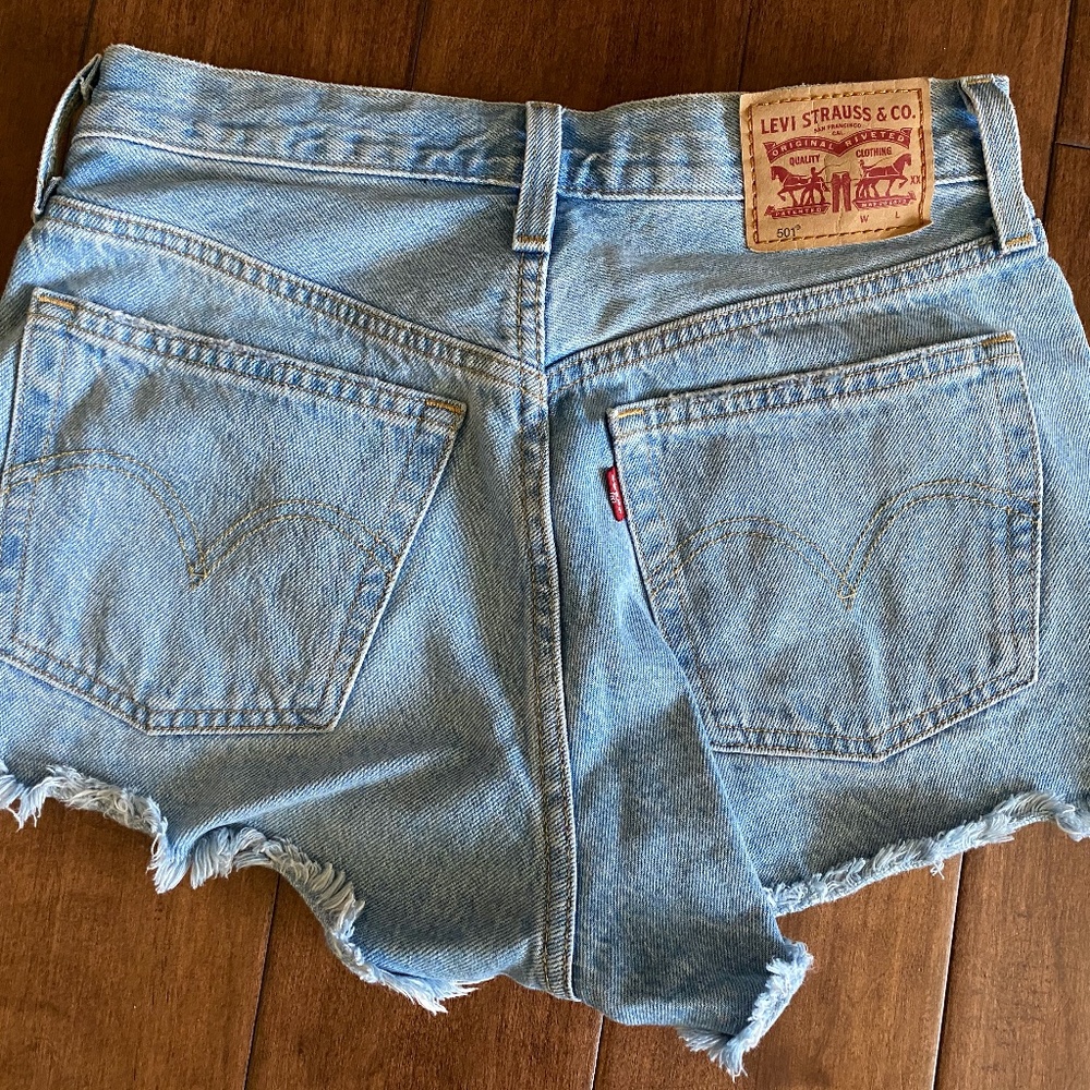 501 Levi Shorts